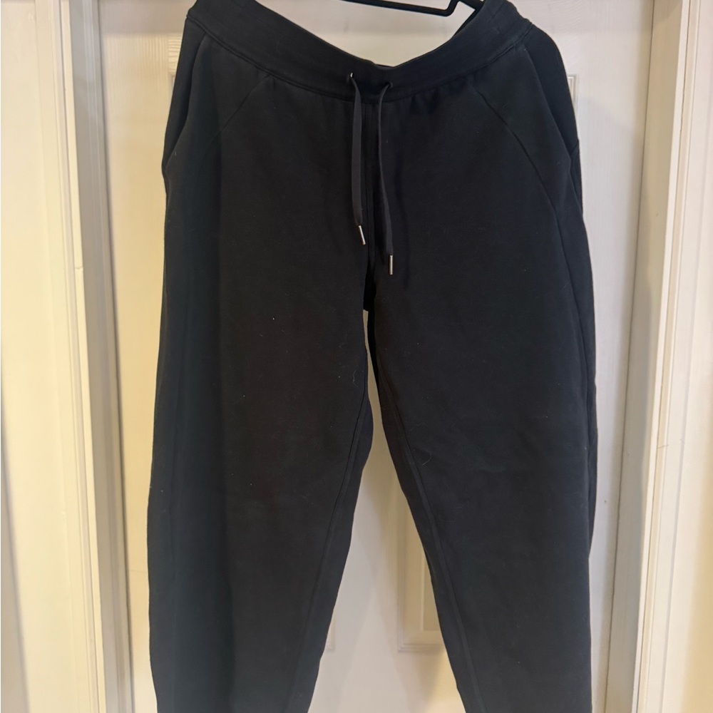 lululemon women’s Black sweatpants